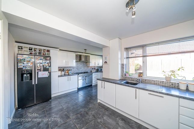 5, St. Anthonys Close, Rugeley photo 2