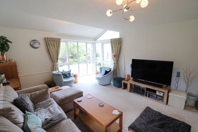 1, Underwood Road, Hertfordshire photo 3
