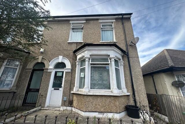 Thumbnail Semi-detached house for sale in Southend Road, Grays