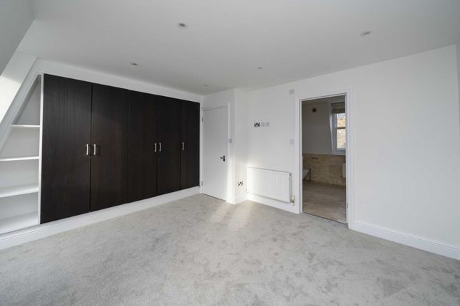 Terraced house to rent in Westmoreland Place, London