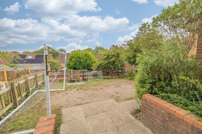 21, Laurel Way, Chartham Downs photo 4