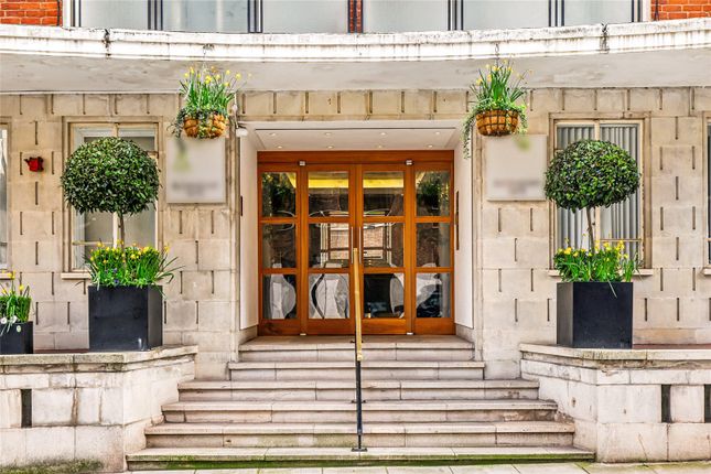3-bed flat on Flat 41, 35, Buckingham Gate, London, £1,500,000