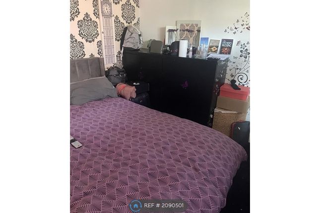 Thumbnail Room to rent in Dora Way, London