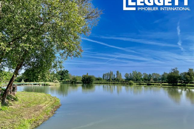 Thumbnail Business park for sale in Bergerac, Dordogne, Nouvelle-Aquitaine