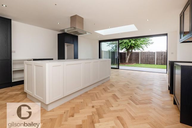 73, Meadow Way, Norwich photo 2