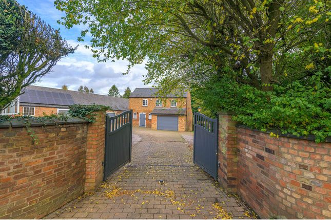 00, Harborough Road, Kibworth photo 4
