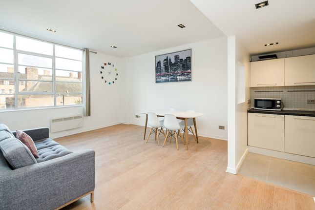 Thumbnail Flat to rent in Strype Street, London