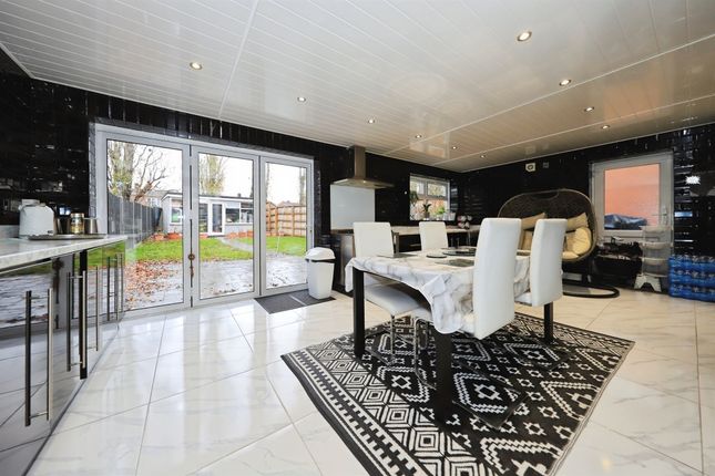 117, Constantine Way, Bilston photo 2