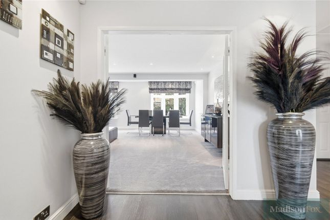 4, Hainault Grove, Essex photo 4