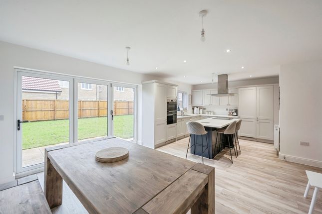 8, Haydn Griffiths Way, Doncaster photo 3
