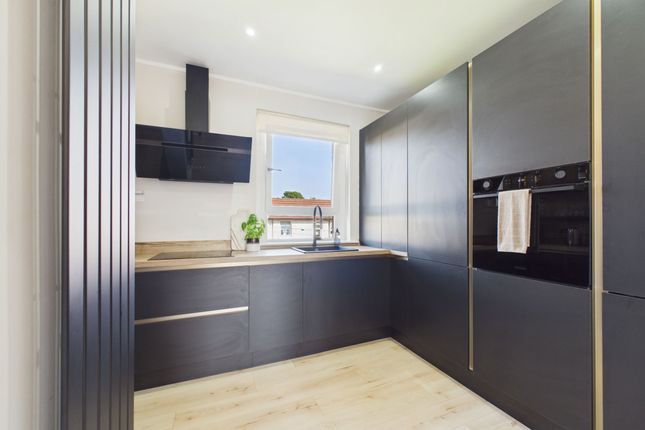56 Sempie Street, Hamilton photo 4