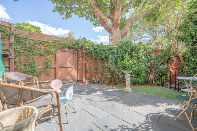 Flat 1,, 110, Harberton Road, London photo 4