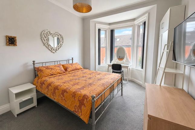 48, Albemarle Avenue, Newcastle Upon Tyne photo 5