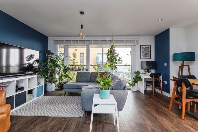 Flat 9, 1, Hoffmans Road, London photo 4