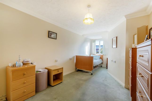 Flat for sale in Cavendish Road, Sutton