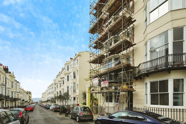 Thumbnail Flat for sale in Waterloo Street, Hove