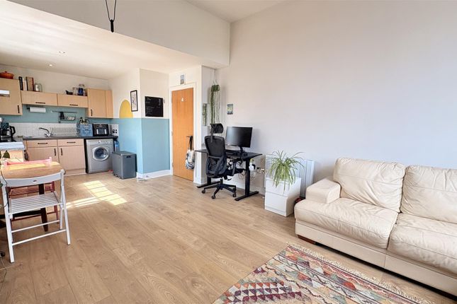 12 The Edge, Moseley Road, Birmingham photo 4