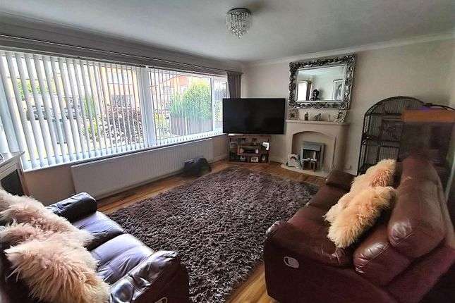 18, Yorke Avenue, Wrexham photo 3