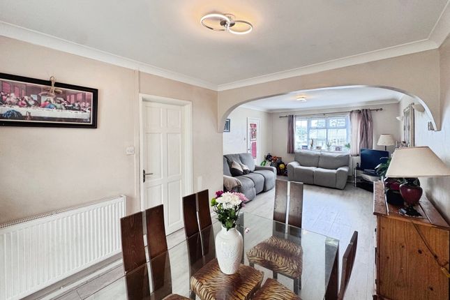 139, Maple Drive, Bridgend photo 4