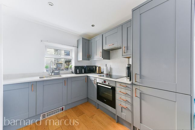 85a, Adelaide Grove, London photo 2