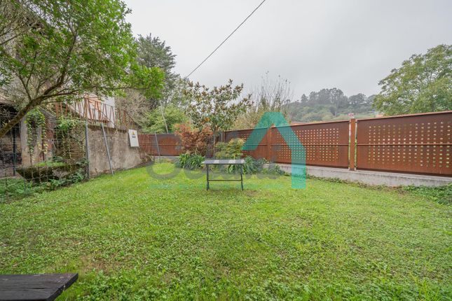 Property for sale in Calle Covadonga 33530, Infiesto, Asturias