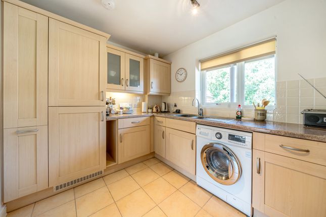 14, Chairmans Walk, Denham Garden Village photo 2