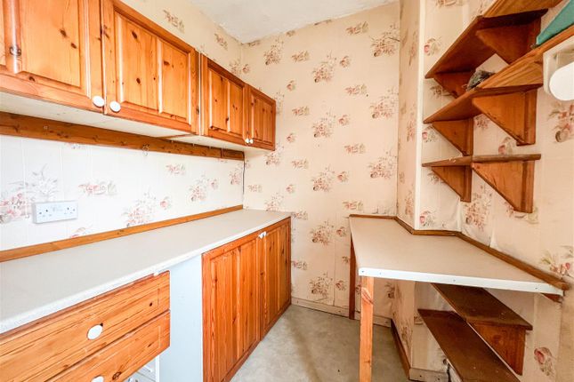 Flat 3, Leekbrook House, Basford Lane, Leek photo 2