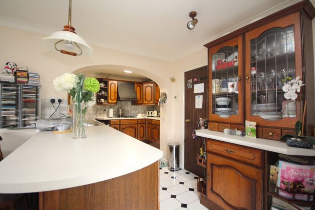 26, Southdene, Kent photo 4