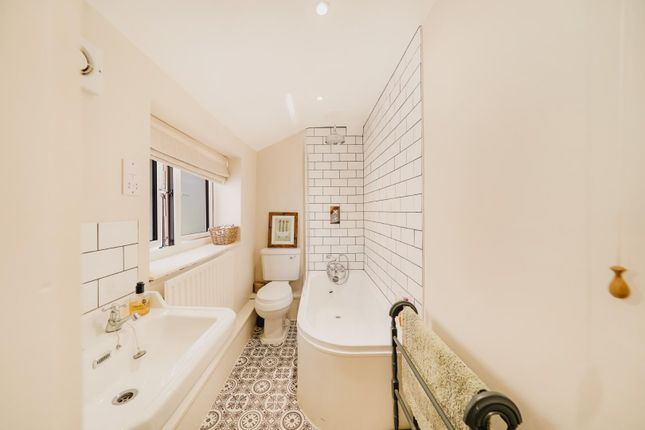 106, High Street, Bath photo 4