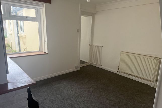 22 Tower Hamlets Street, Dover photo 4