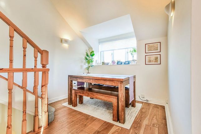 11, St. James Drive, Wilmslow photo 3