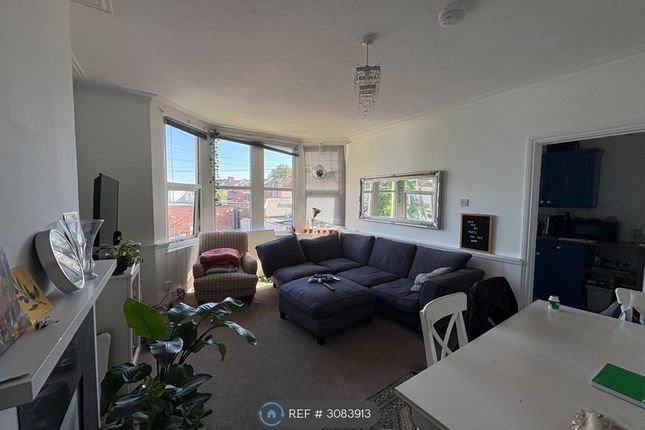 3-bed flat on Greville Road Southville, Bristol, £2,400/mo