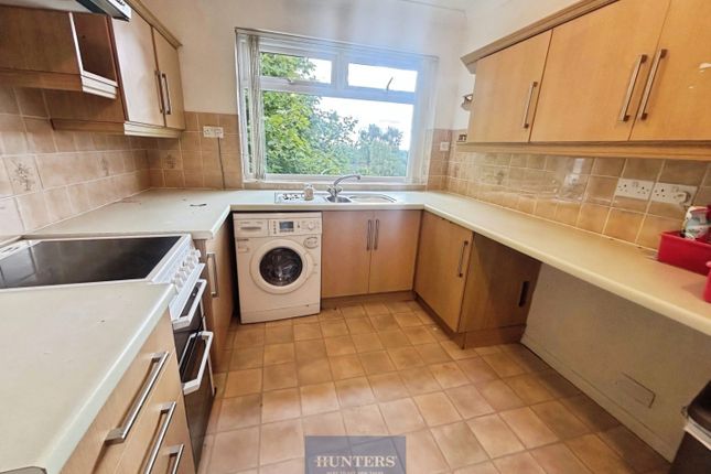 74, Winchfield Drive, Birmingham photo 3