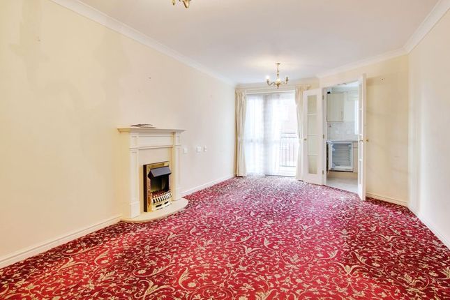 Flat for sale in Darwin Court, Margate