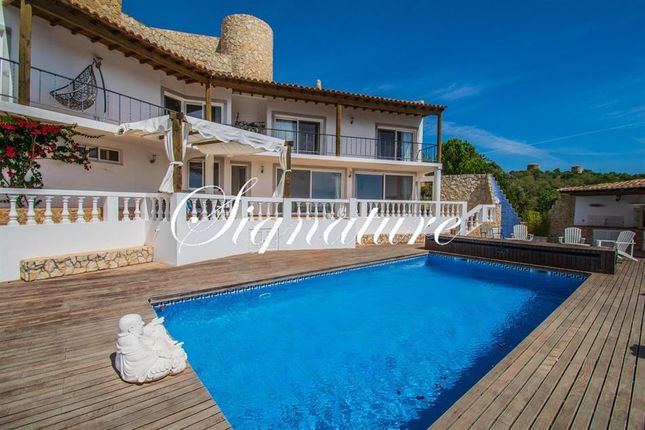 Villa for sale in 8000 Estói, Portugal