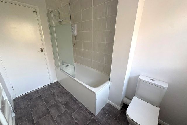63A, Eastbourne photo 3