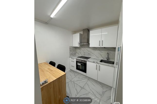 Flat, Idaho Building Deals Gateway, London photo 4