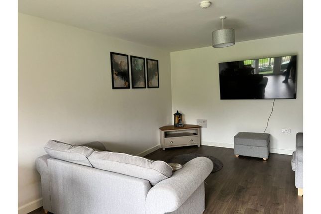 Flat for sale in Defiant Close, Hornchurch