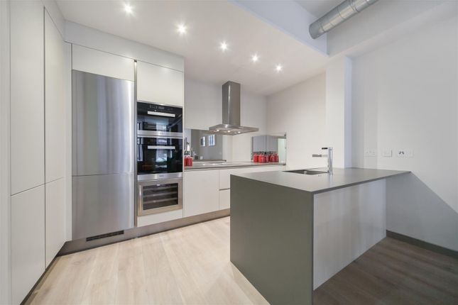 Flat for sale in Berners Street, Fitzrovia