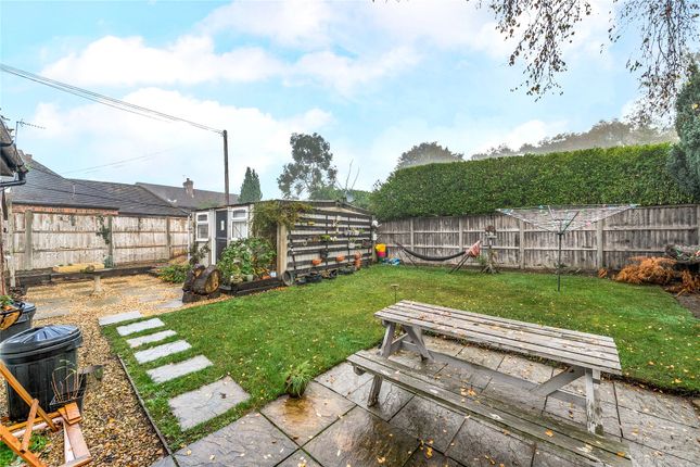 Homelands Lodge, 99, Potters Lane, Surrey photo 4