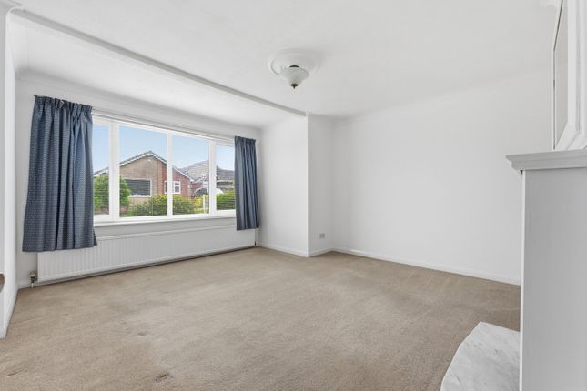 2, Springvale Close, Rotherham photo 4