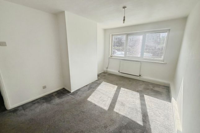 41, Highfield Road, Derbyshire photo 2