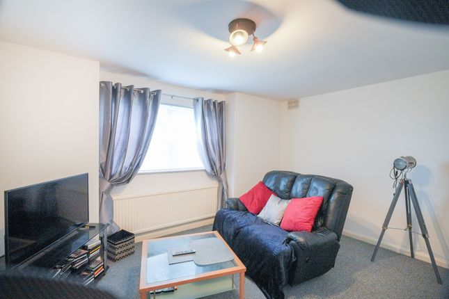 Flat 4 Yarfield Hall, Holborn Hill, Millom photo 3