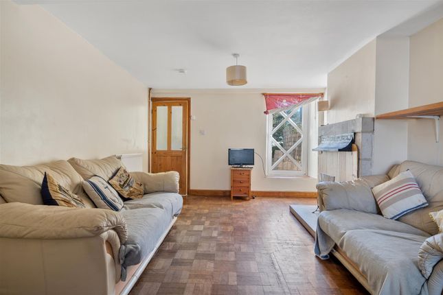 Larkrise, 46, Southwell Street, Portland photo 4