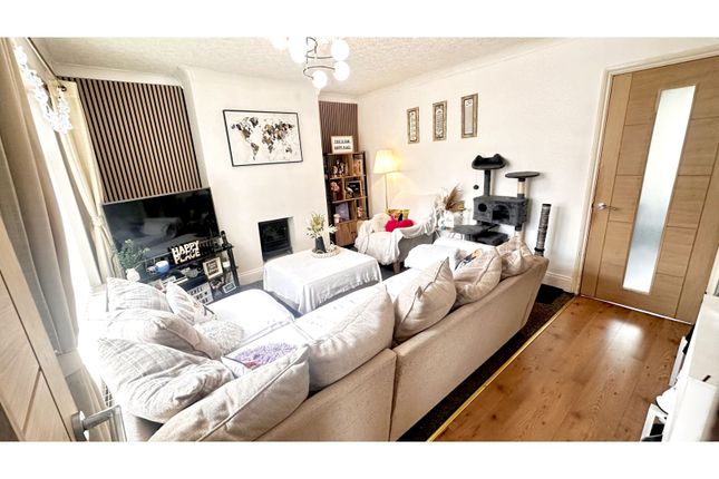 83, Rough Hay Road, Wednesbury photo 2