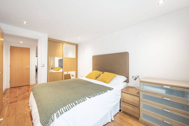 Thumbnail Flat for sale in Winchster Road, Swiss Cottage, London
