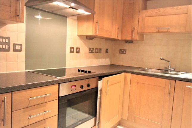 Flat 11, Bramwell Place, 99, Chertsey Road, Woking photo 3