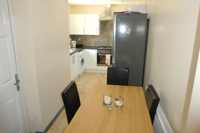46, Arnside Street, Manchester photo 4