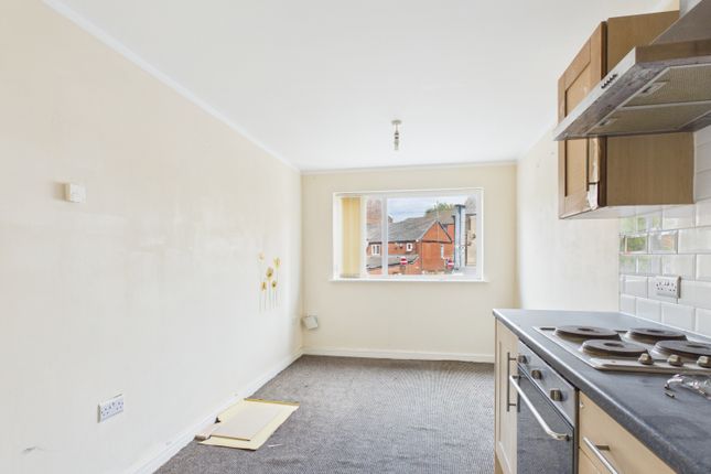Apartment 2, The Victory, 165 Union Street, Oldham photo 4