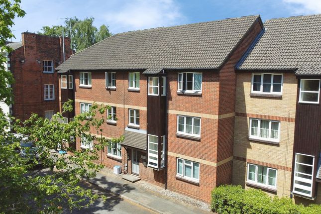 Flat 4, Troon Court, Muirfield Close, Reading photo 4